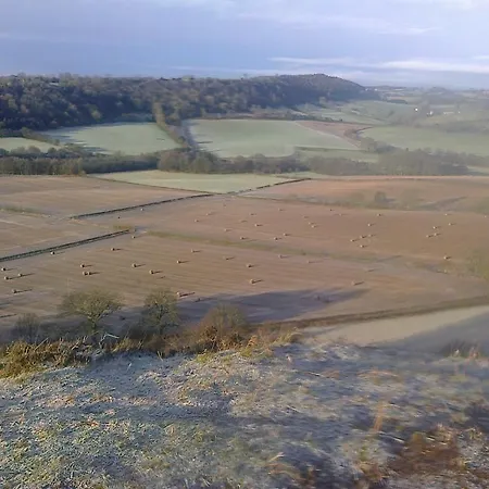 Bed & Breakfast Barmoors 3*