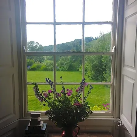 Bed & Breakfast Barmoors 3*
