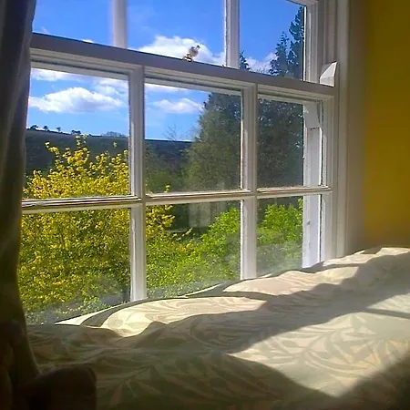Bed & Breakfast Barmoors 3*