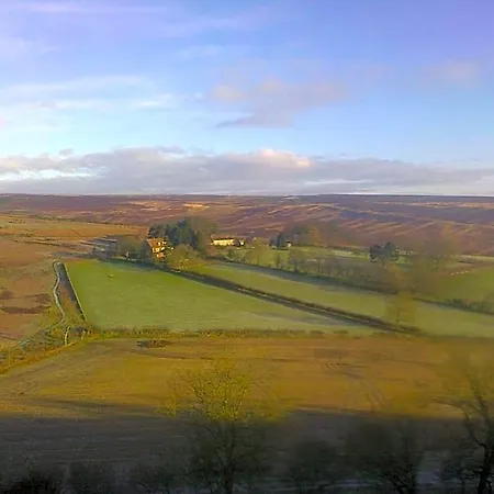 Bed & Breakfast Barmoors 3*